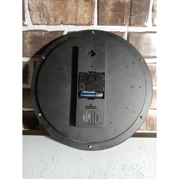 Green Vikings Football Quartz Clock - Picture 3 of 3